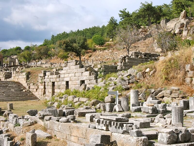In Ruinen der antiken Stadt Labranda Türkei