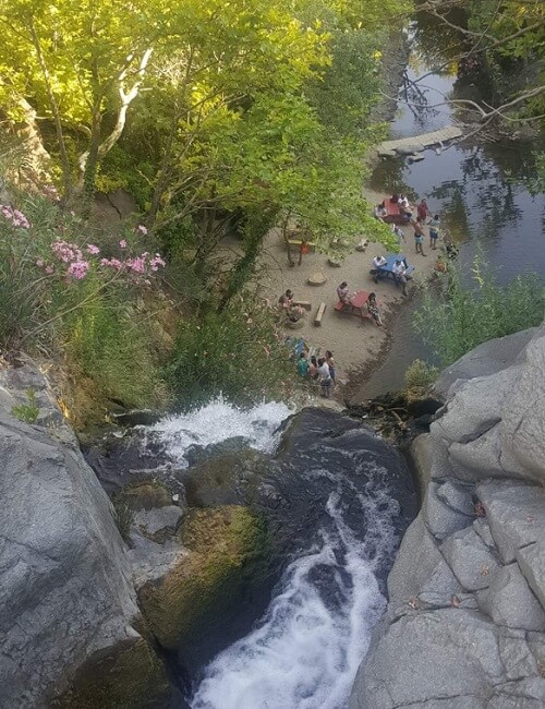 Nebiler-Wasserfall in Dikili - Bekannt als Wasserfall der Liebenden
