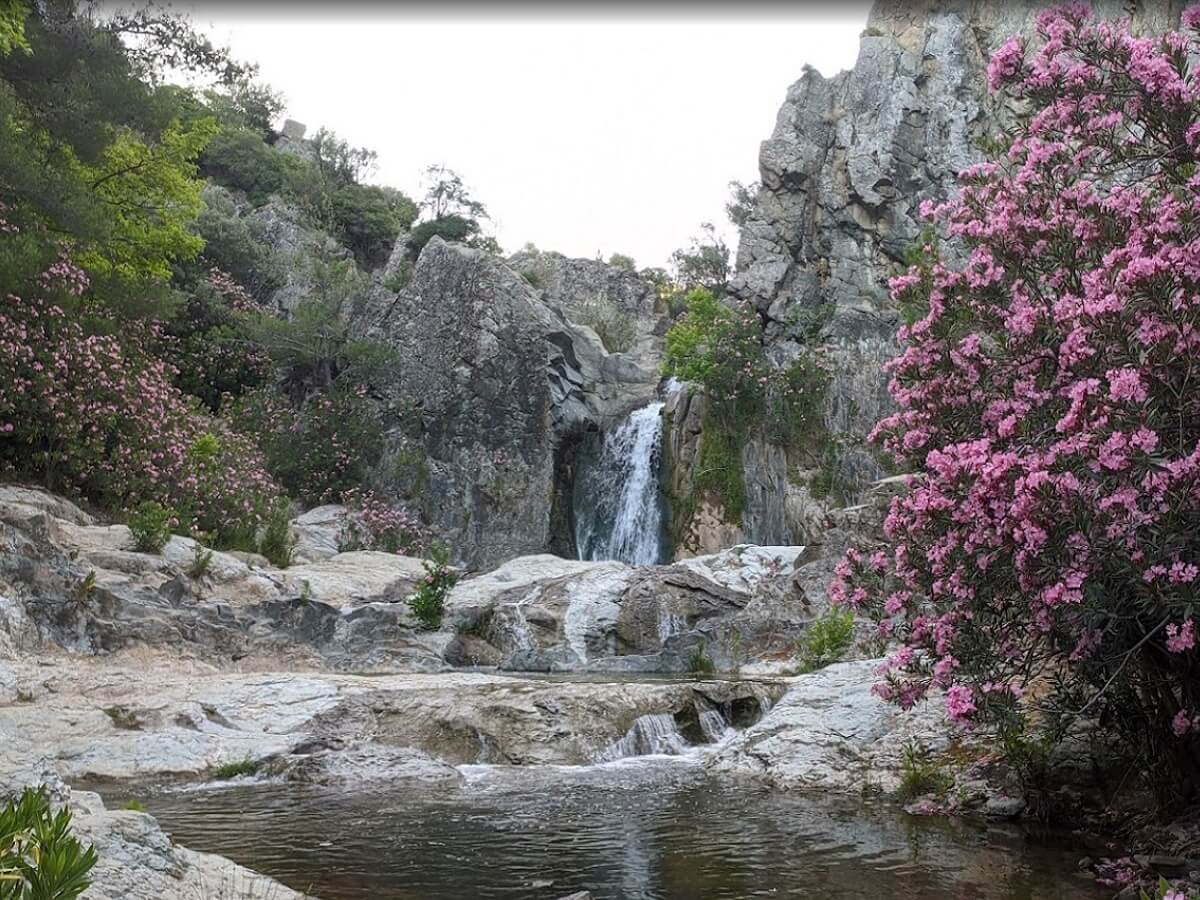 Nebiler-Wasserfall in Dikili